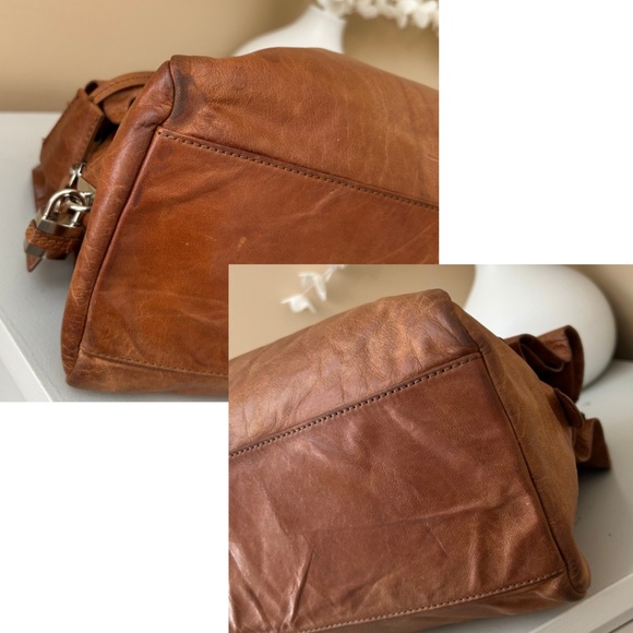 Rare High Fashion Vintage Leather Handbag with Ruffle Details - Picture 12 of 15